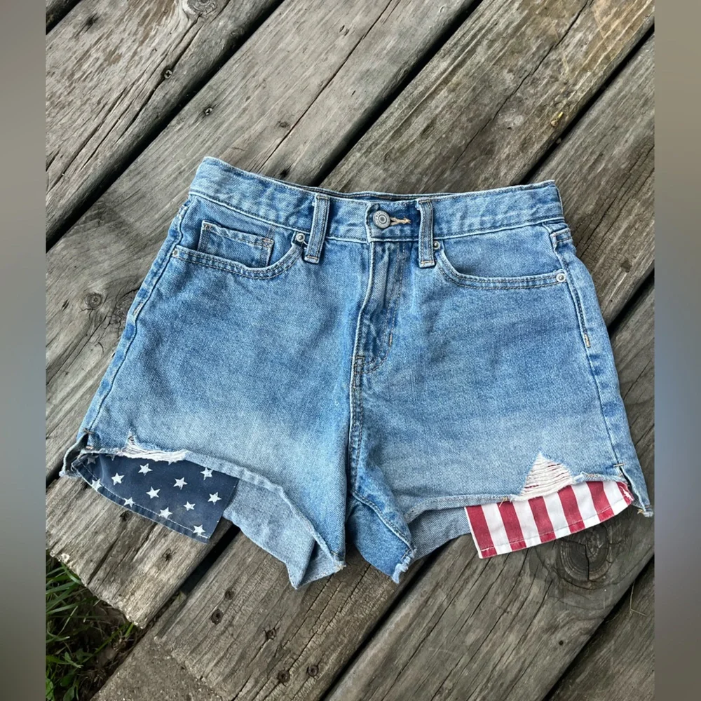 Old Navy Light Blue Denim Cutoff Shorts Americana Pocket Accents Girls Sz 12